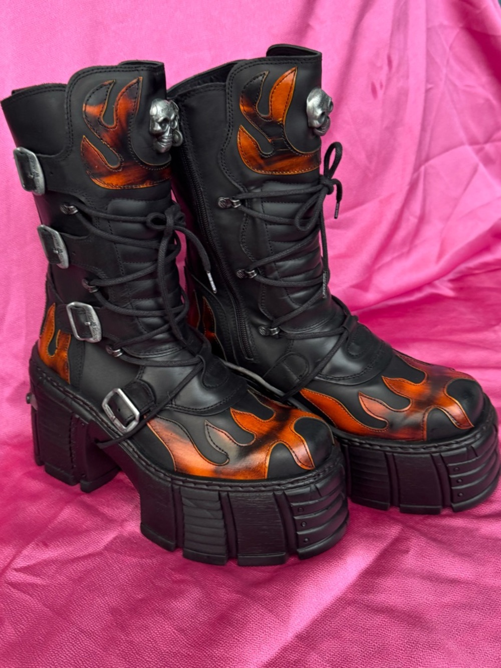 NIB❤️‍🔥New Rock Flame Platform Combat Boots❤️‍🔥